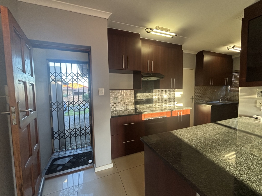To Let 3 Bedroom Property for Rent in South End Eastern Cape